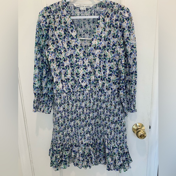 Veronica Beard Darrah floral print mini dress. Size 6 - Picture 6 of 10